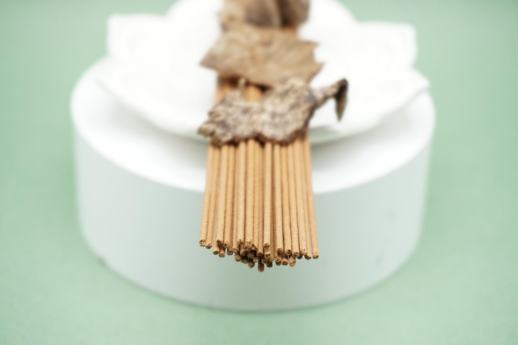 Lạc Long Natural Vietnamese Agarwood Incense