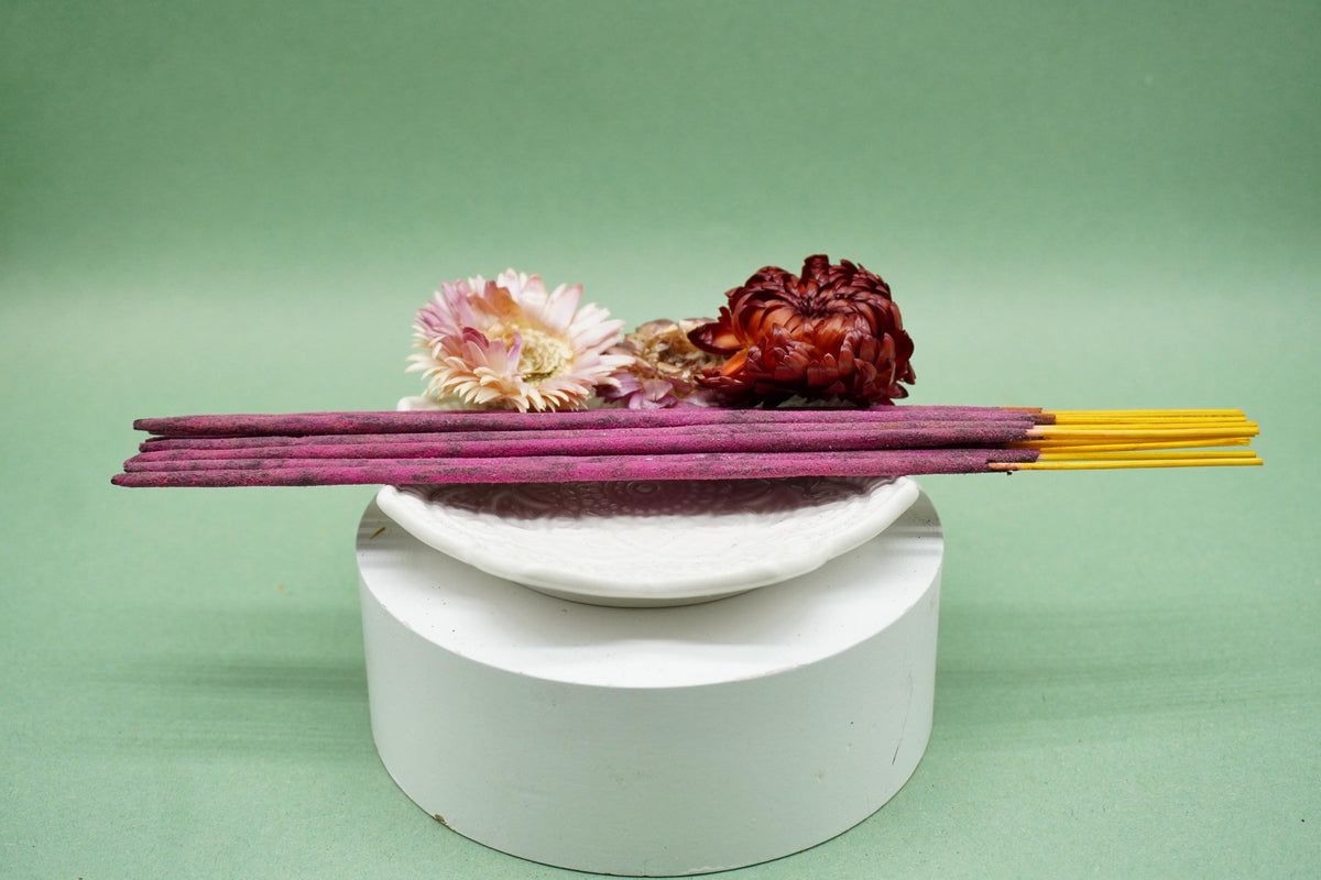Southern Magnolia Hand Rolled Natural Incense Sticks