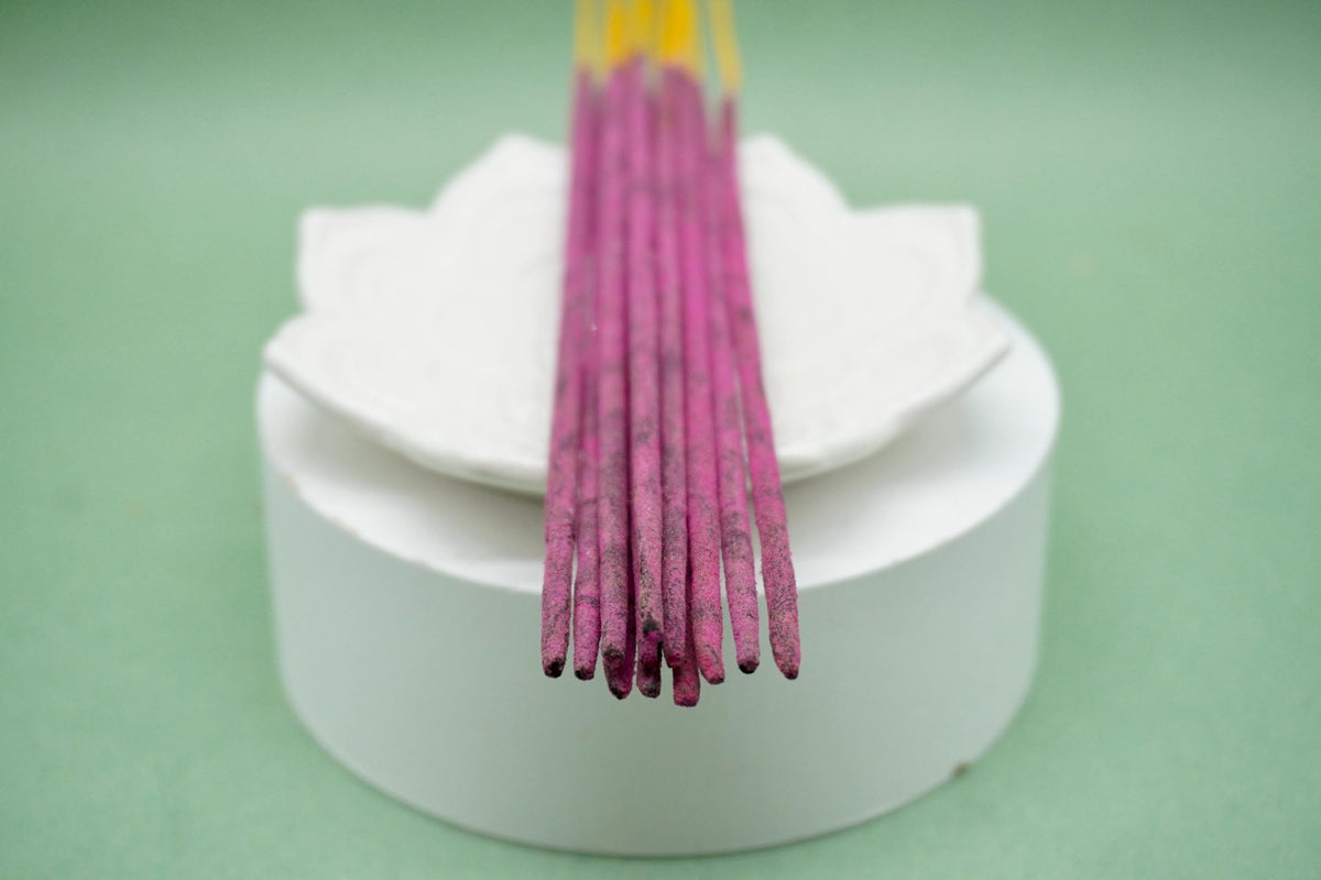 Southern Magnolia Hand Rolled Natural Incense Sticks