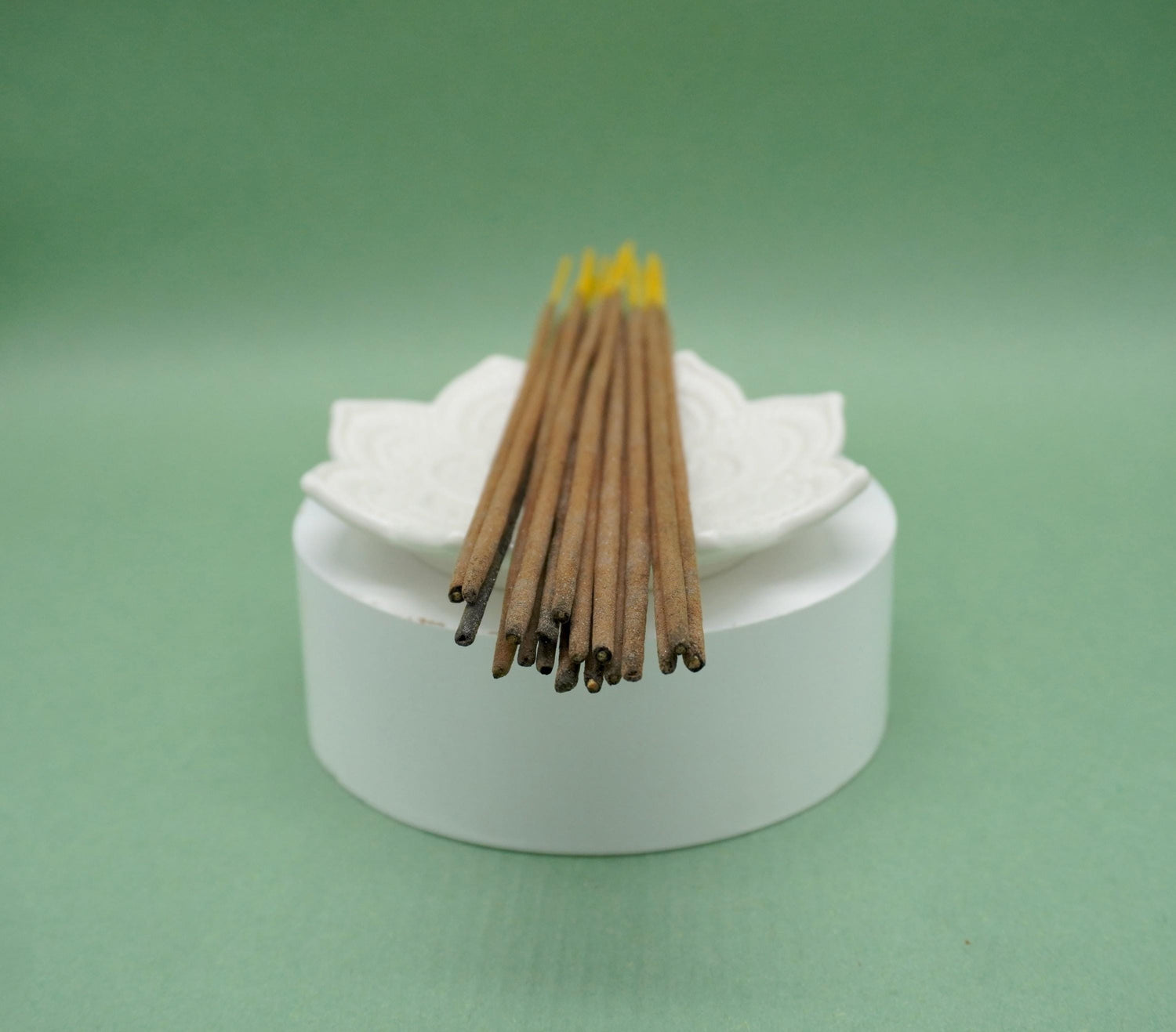 Oudh & Saffron Hand Rolled Natural Incense Sticks