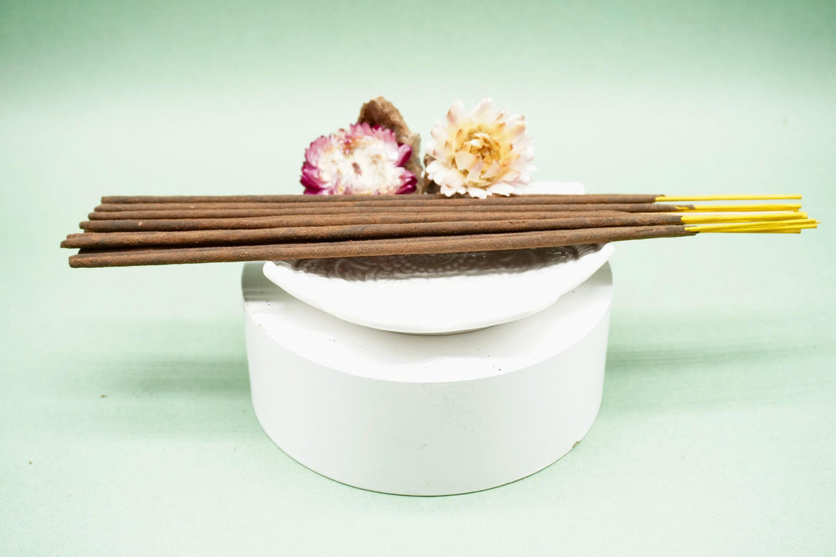 Karnak Hand Rolled Natural Blue Lotus, Jasmine & Oudh Incense Sticks