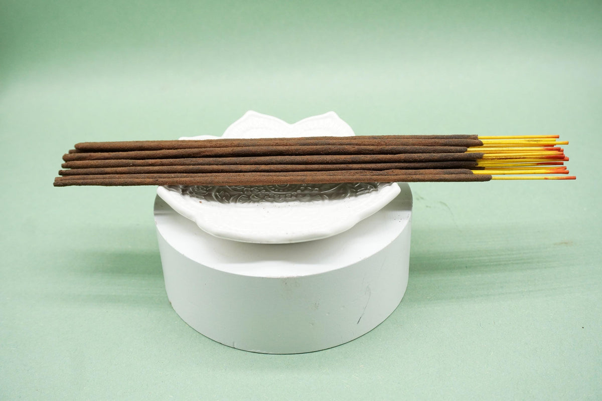 Sandalwood & Saffron Hand Rolled Natural Incense Sticks