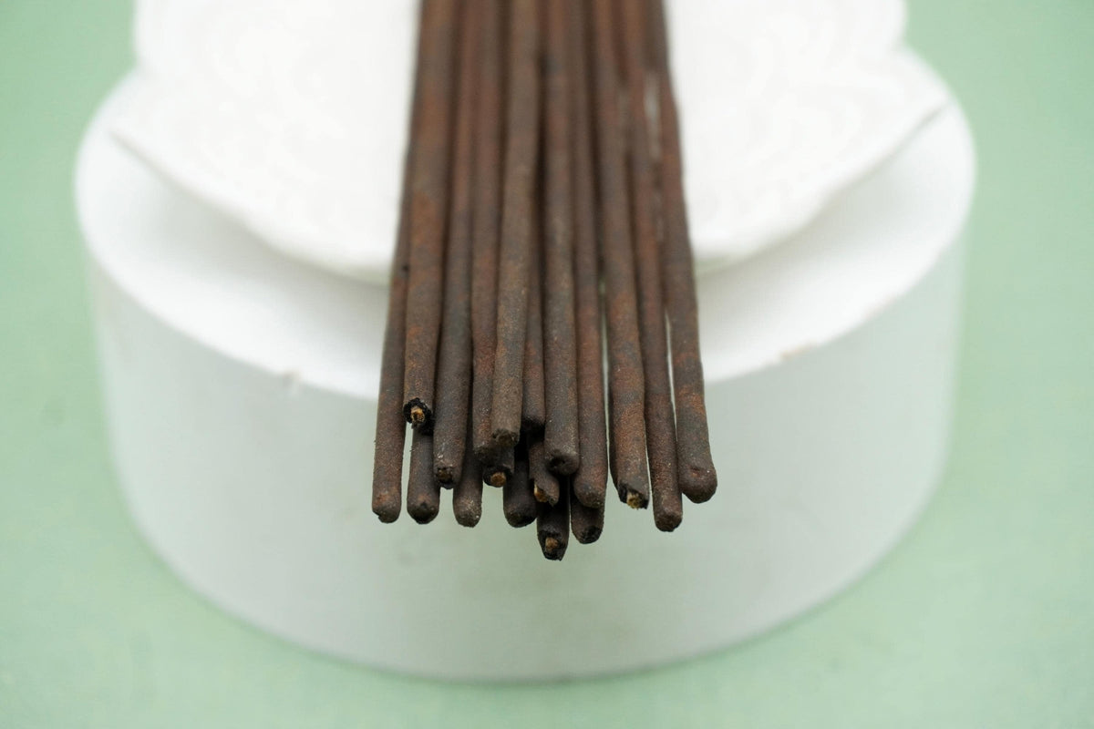 Saffron & Vanilla Hand Rolled Natural Incense Sticks