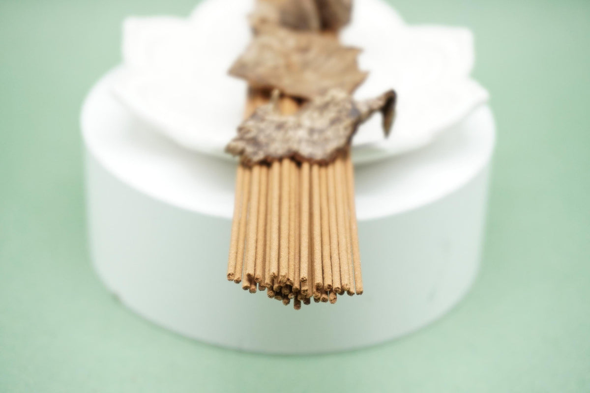 Lạc Long Natural Vietnamese Agarwood Incense