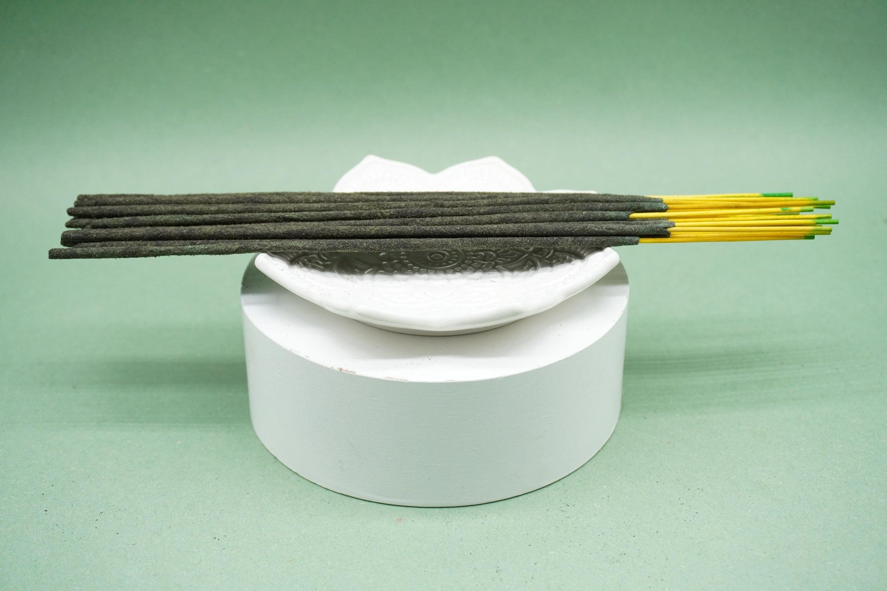 Petra Hand Rolled Natural Cedarwood, Vanilla & Saffron Incense Sticks