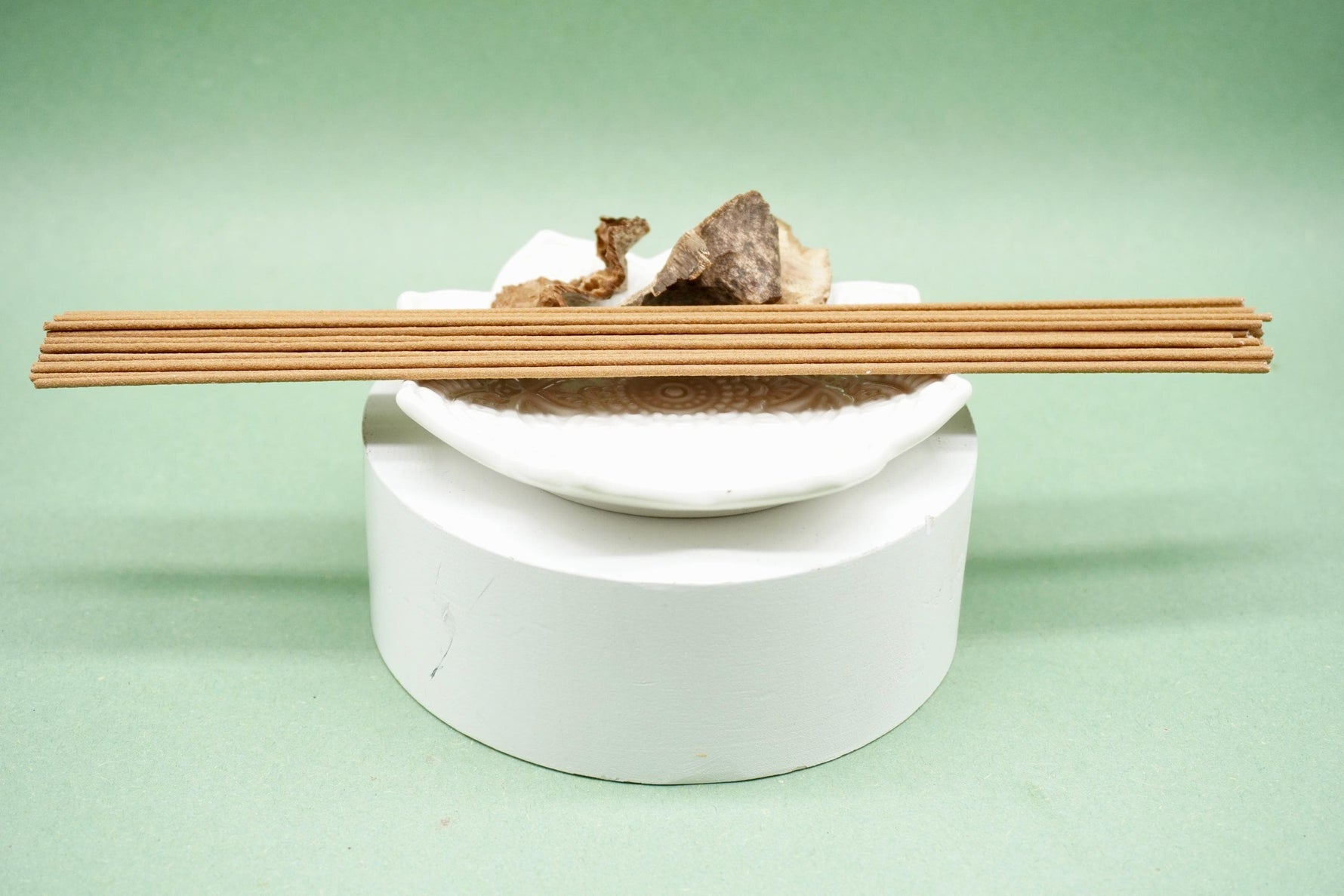 Lạc Long Natural Vietnamese Agarwood Incense